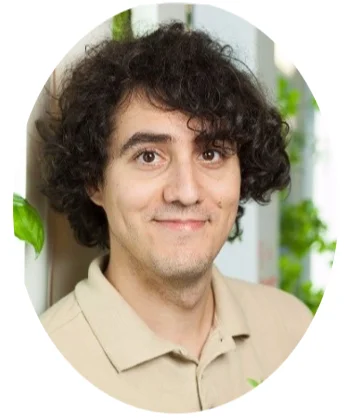 Henrique Sánchez, experto co-fundador e instructor del curso de acuaponía online PonicLabs